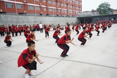 河南省正規(guī)的少林武校哪家學費便宜?