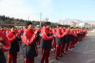 鳳凰網(wǎng)河南與少林鵝坡武術(shù)學(xué)校達(dá)成媒企共建合作單位